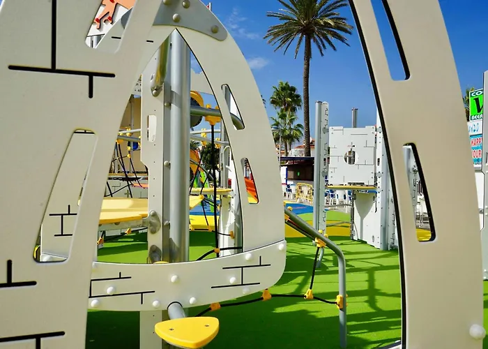 Beachfront Apartment Madrid 709
