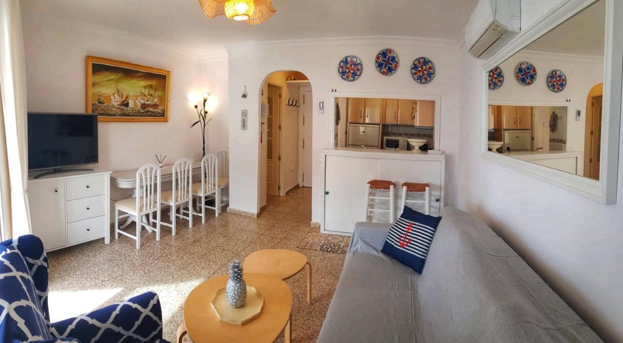 Beachfront Madrid 709 Apartment *